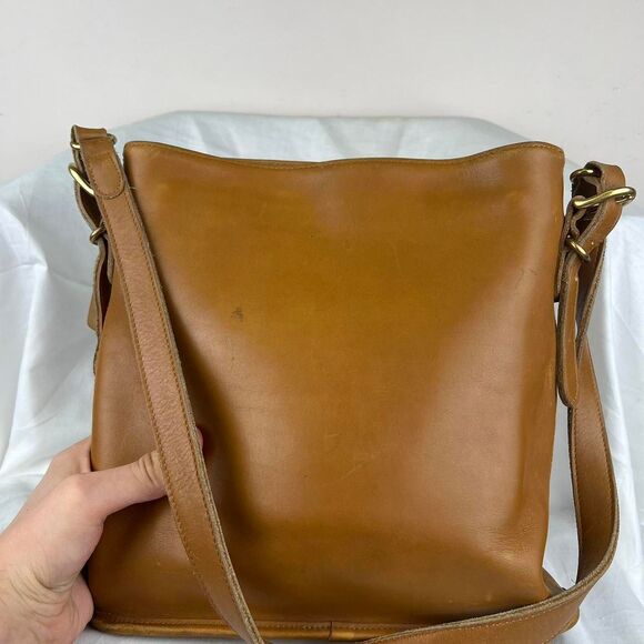 Vintage Coach Equestrian Camel Tan Leather Shoulder Bucket Bag 9806 - Picture 3 of 8